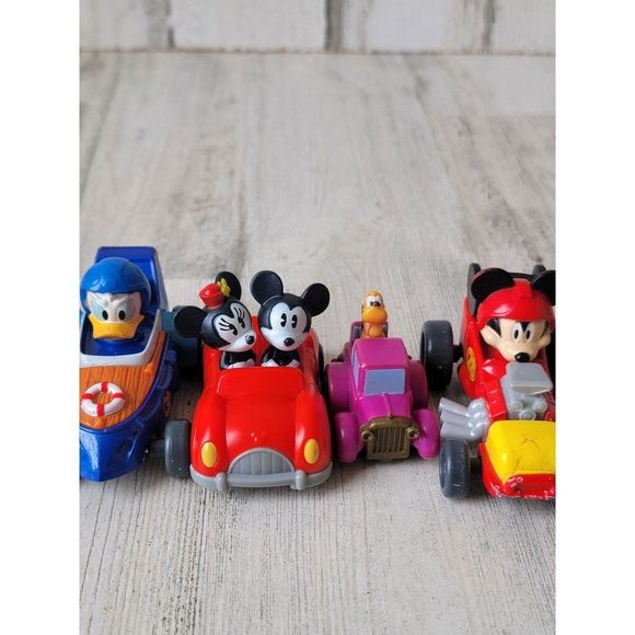 Disney Mickey Pluto Donald mini goofy car play set toy figure - Picture 3 of 10